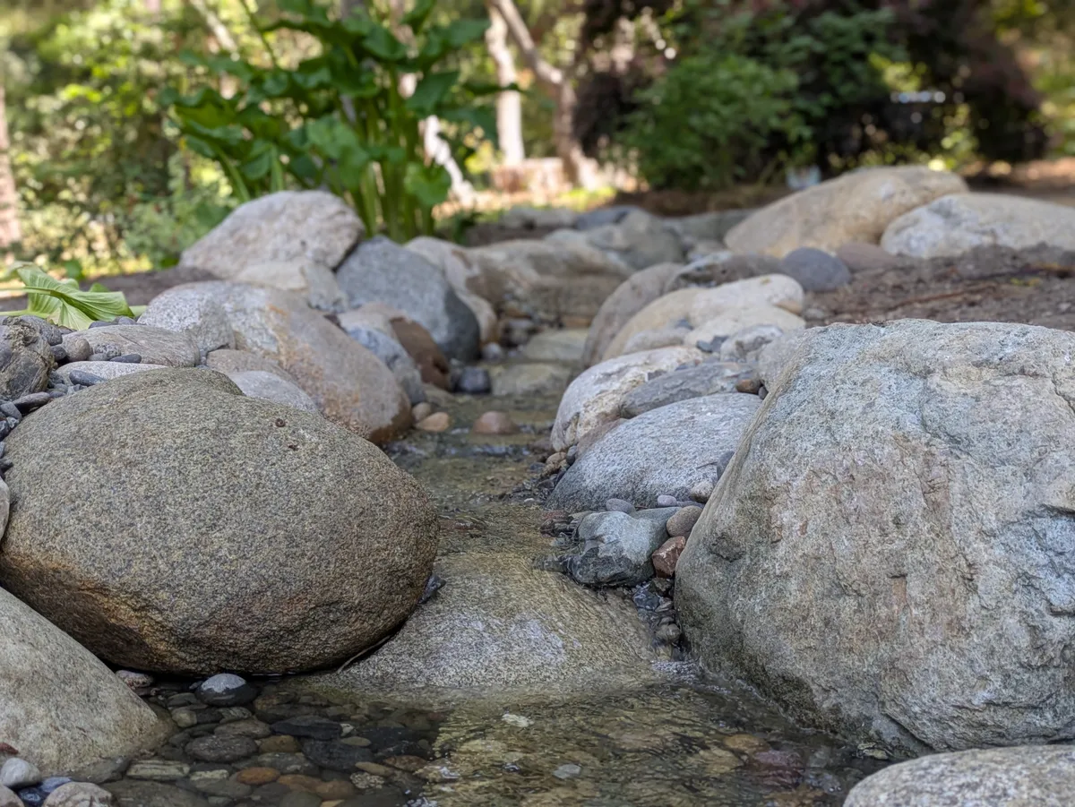 Backyard Granite Stream detail 4