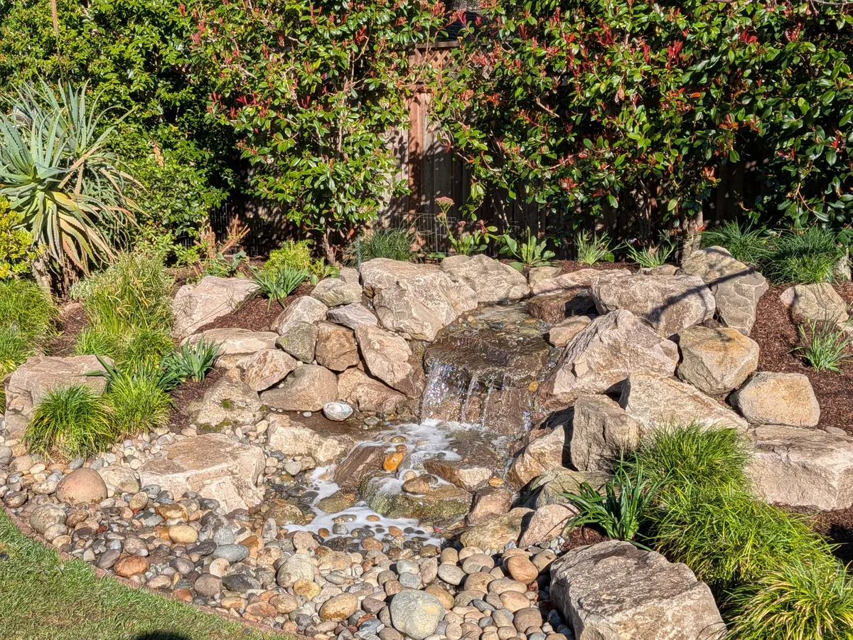 Compact Pondless Waterfall detail 3
