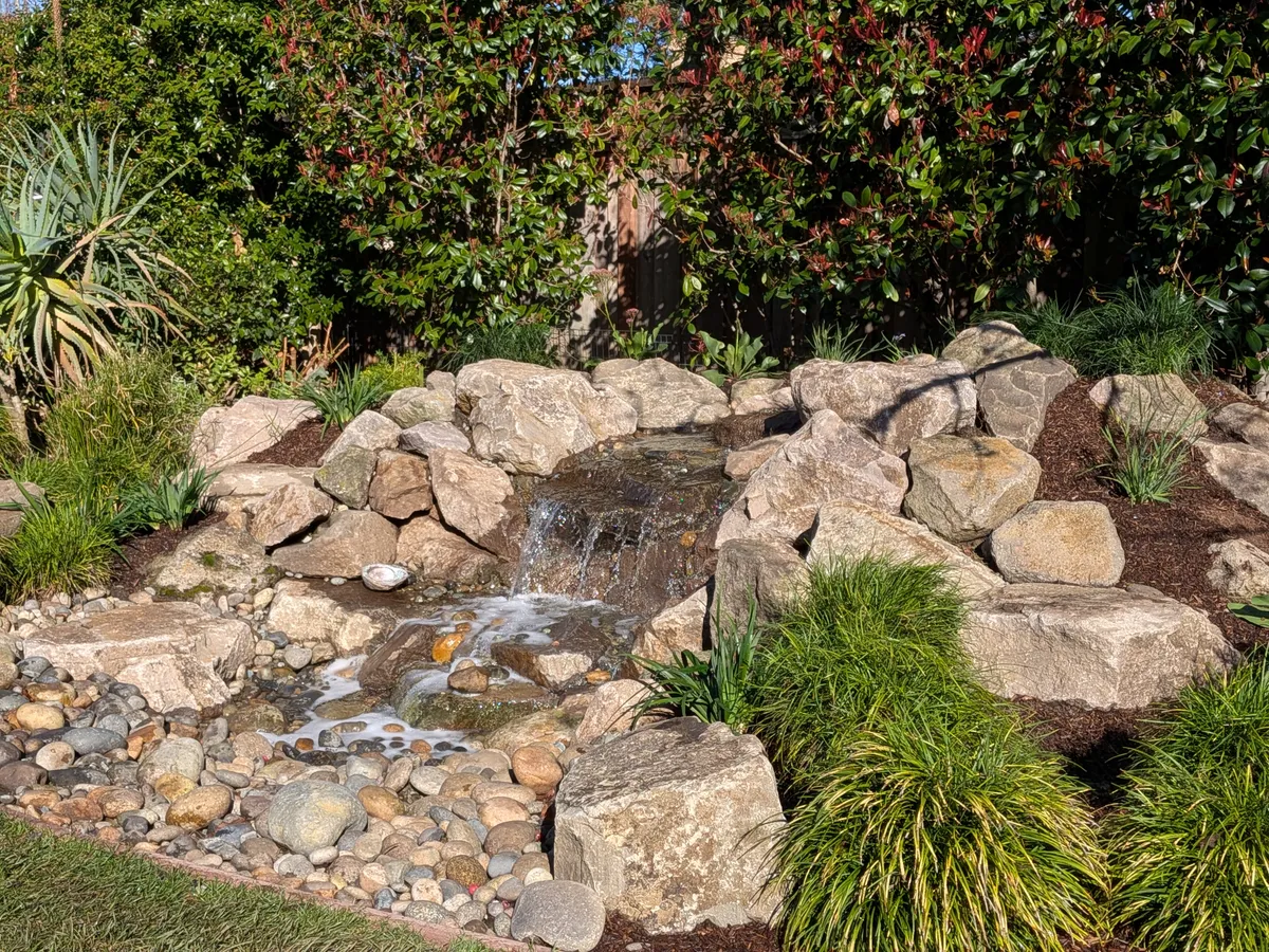 Compact Pondless Waterfall detail 4