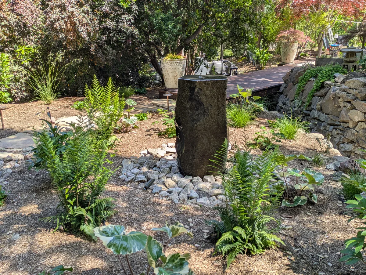 Oak Garden Basalt & Dry Creek landscaping project in Los Gatos, CA