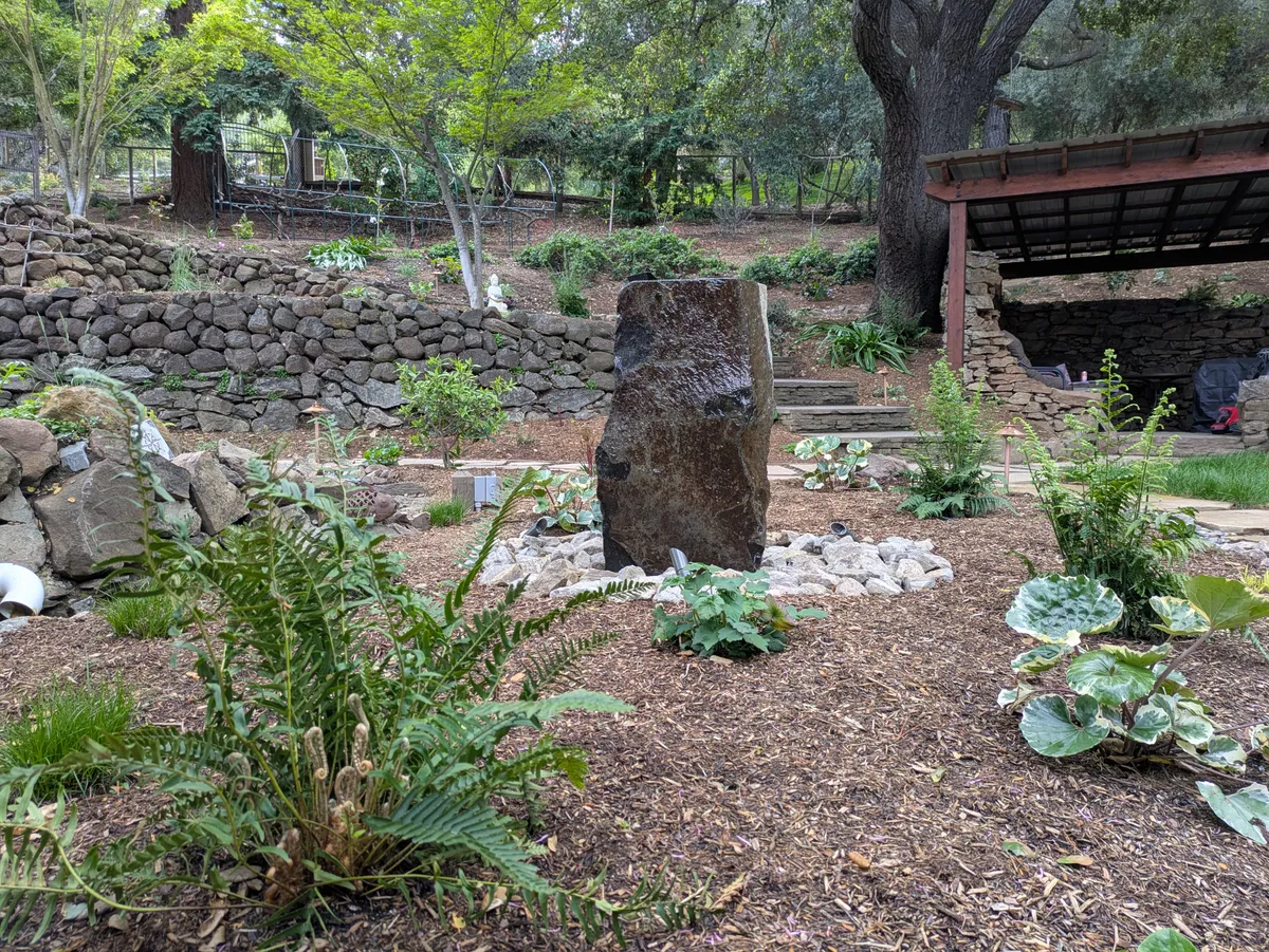 Oak Garden Basalt & Dry Creek detail 2