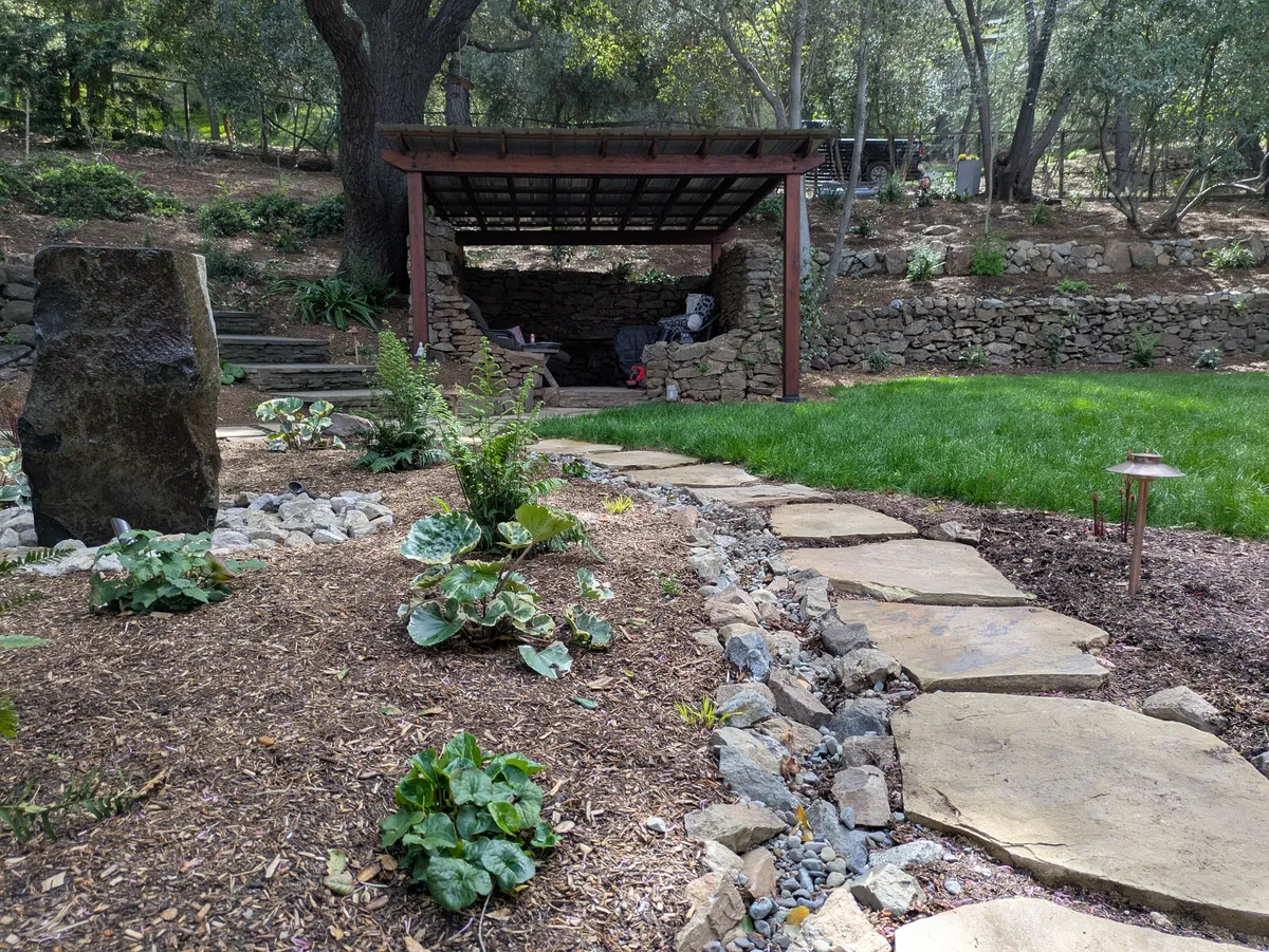 Oak Garden Basalt & Dry Creek detail 4